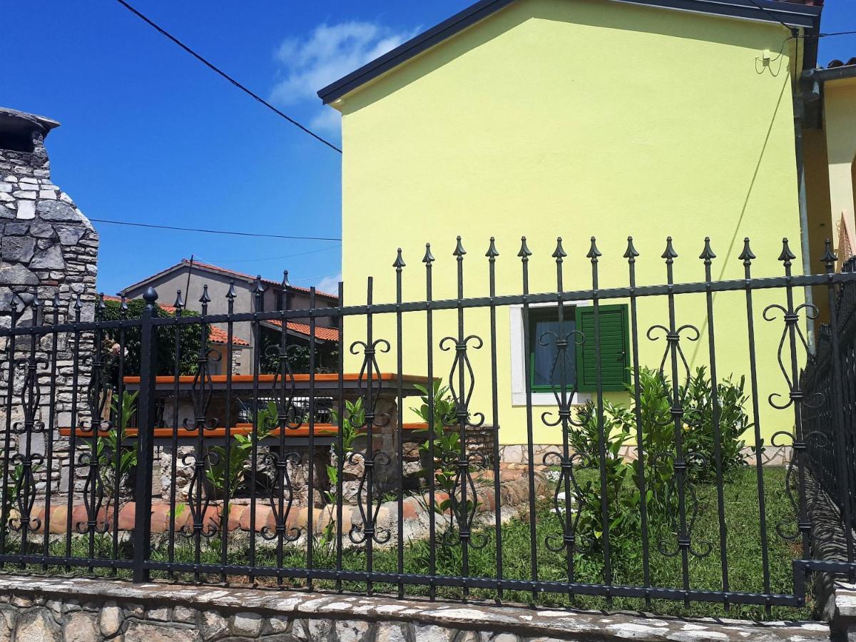 Apartment Terra Rossa Kaštelir Eksteriør bilde