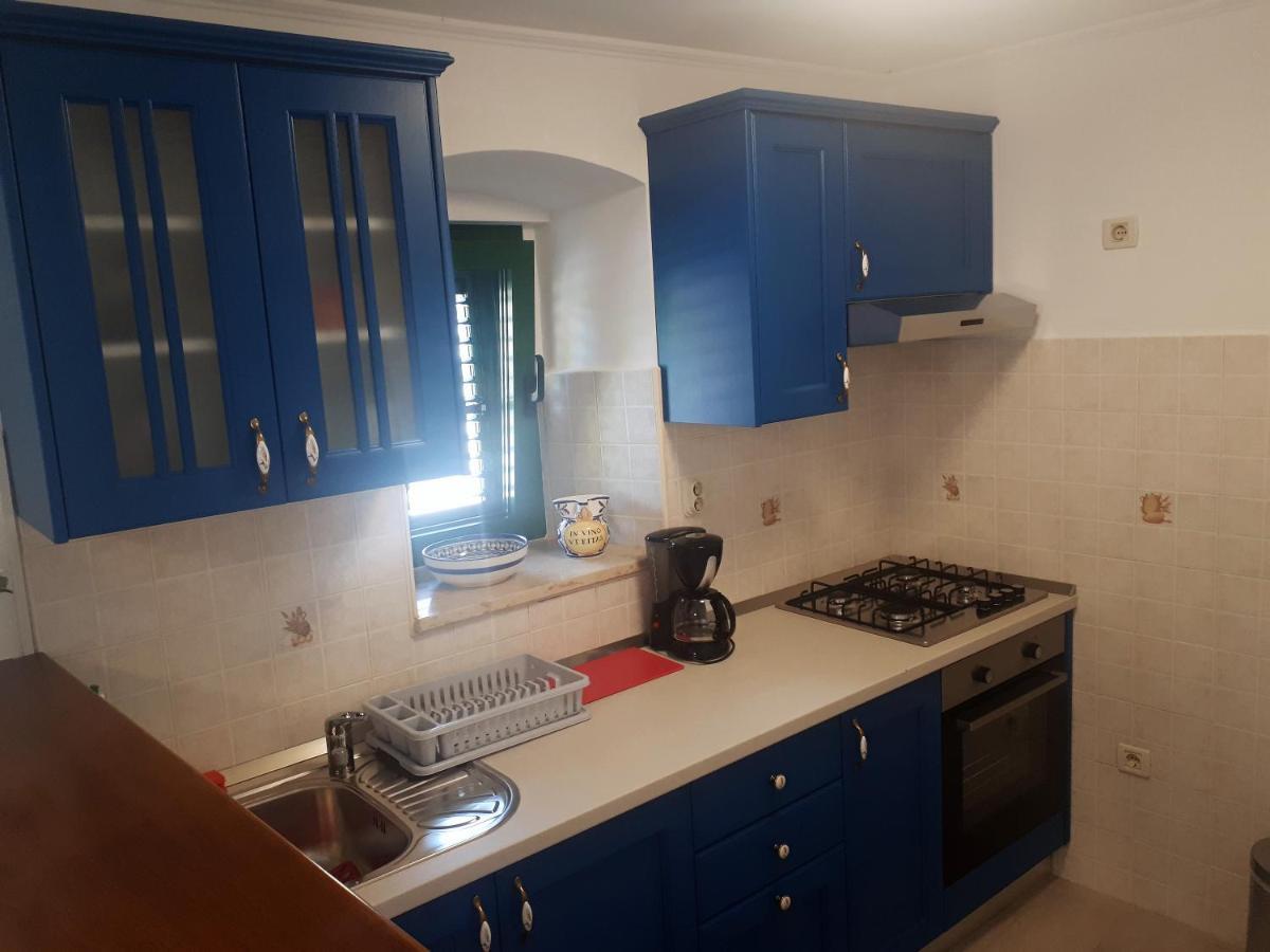 Apartment Terra Rossa Kaštelir Eksteriør bilde
