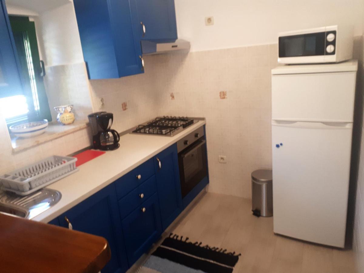 Apartment Terra Rossa Kaštelir Eksteriør bilde