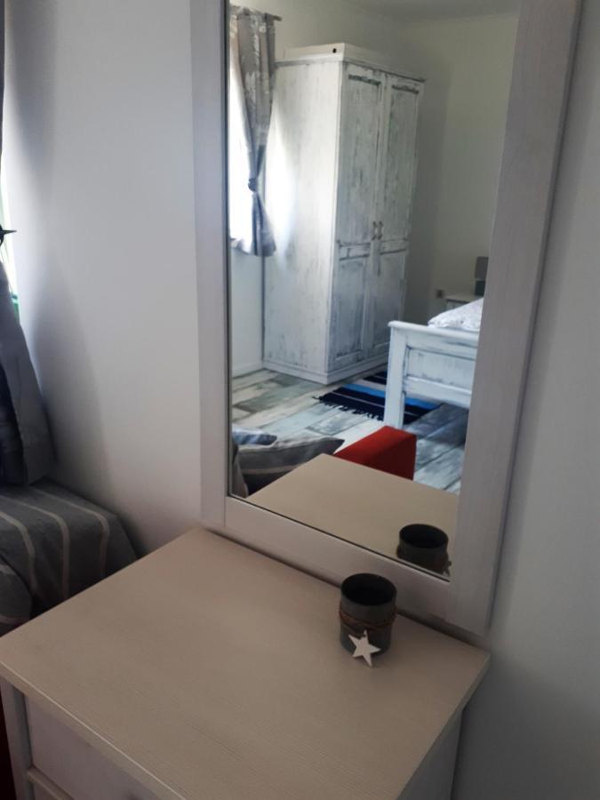 Apartment Terra Rossa Kaštelir Eksteriør bilde
