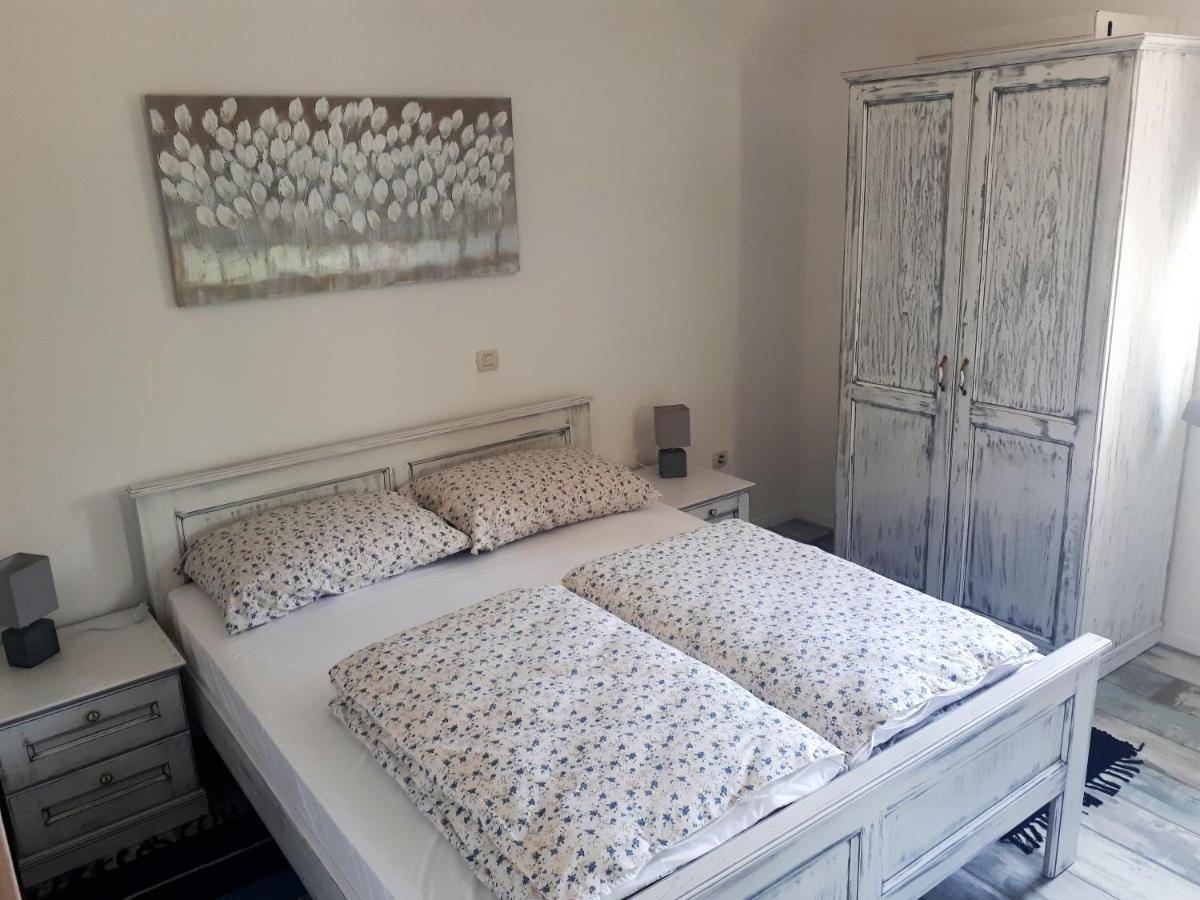 Apartment Terra Rossa Kaštelir Eksteriør bilde