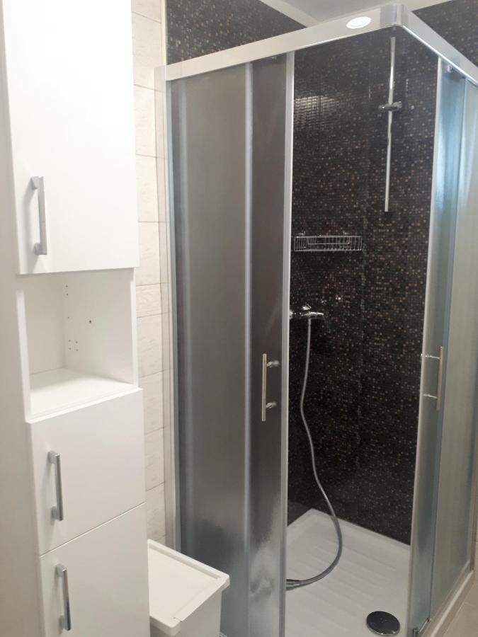Apartment Terra Rossa Kaštelir Eksteriør bilde